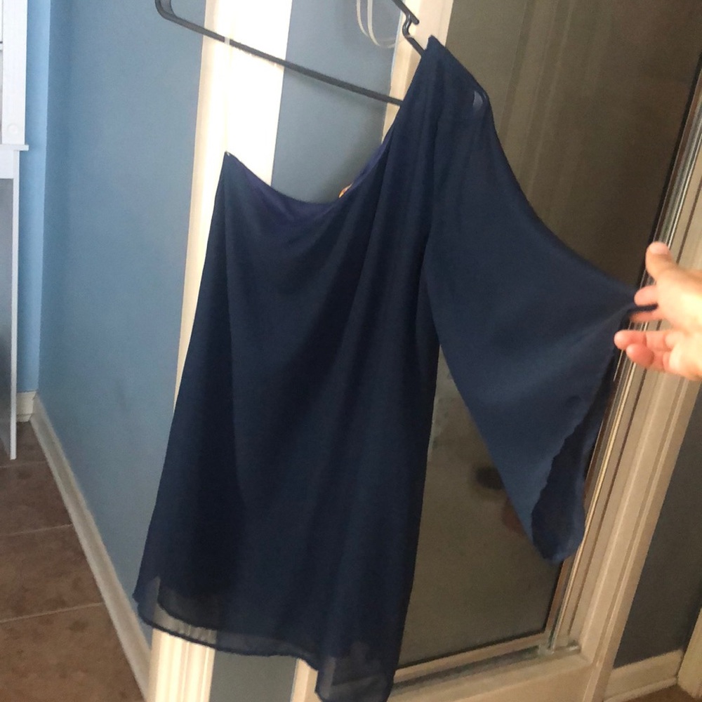One shoulder/sleeve dress